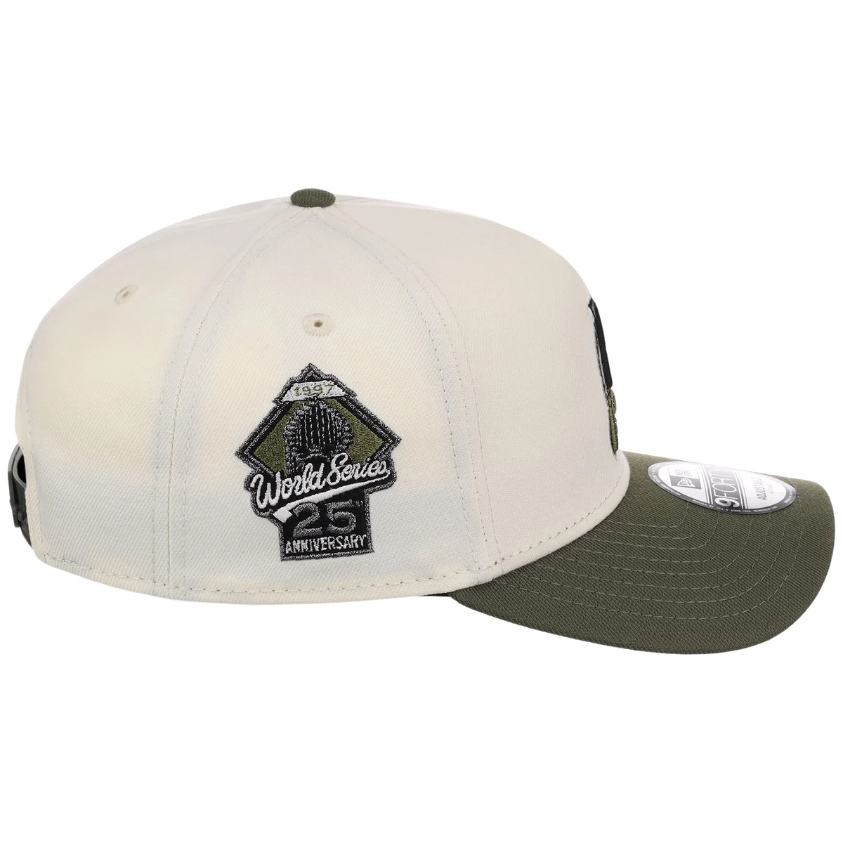 Miami Marlins MLB Chrome Olive New Era 9FORTY detail view