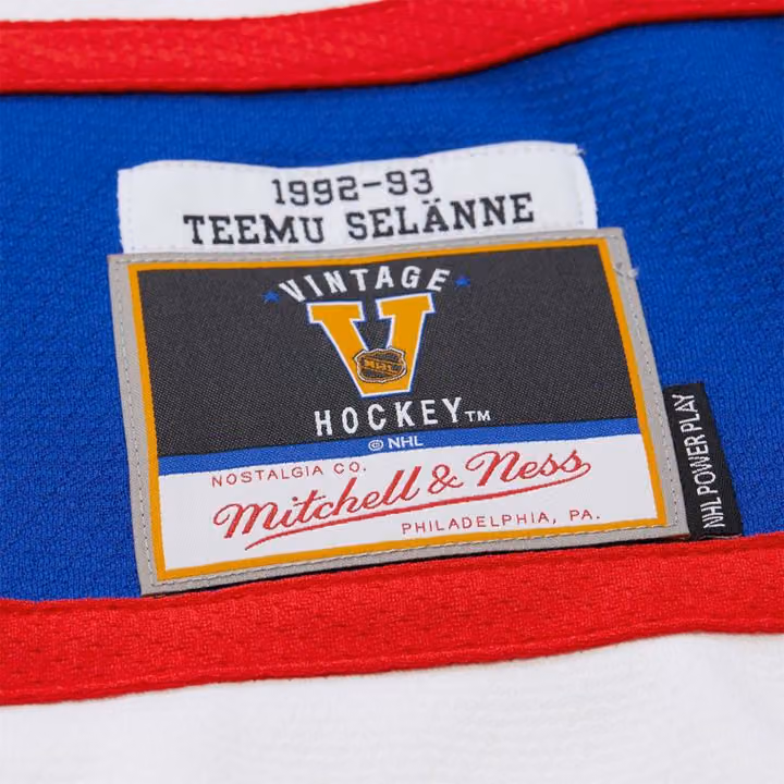 Teemu Selänne #13 Winnipeg Jets 1992-93 Premium Power Play NHL Jersey White view 3
