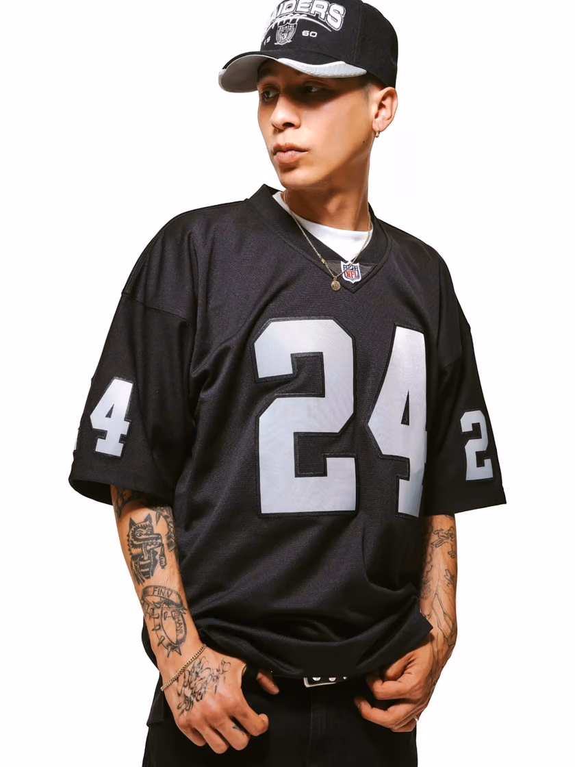 Marshawn Lynch #24 Oakland Raiders 2017 Legacy Throwback NFL Jersey Black view 6