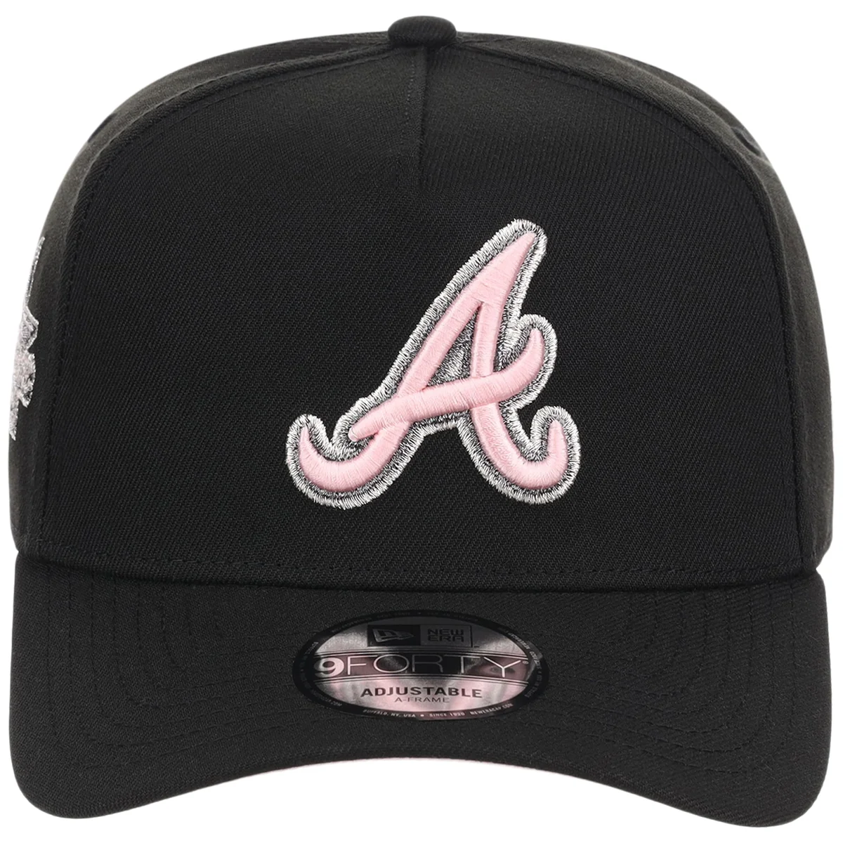 Atlanta Braves MLB Cookies & Cream New Era 9FORTY detail view