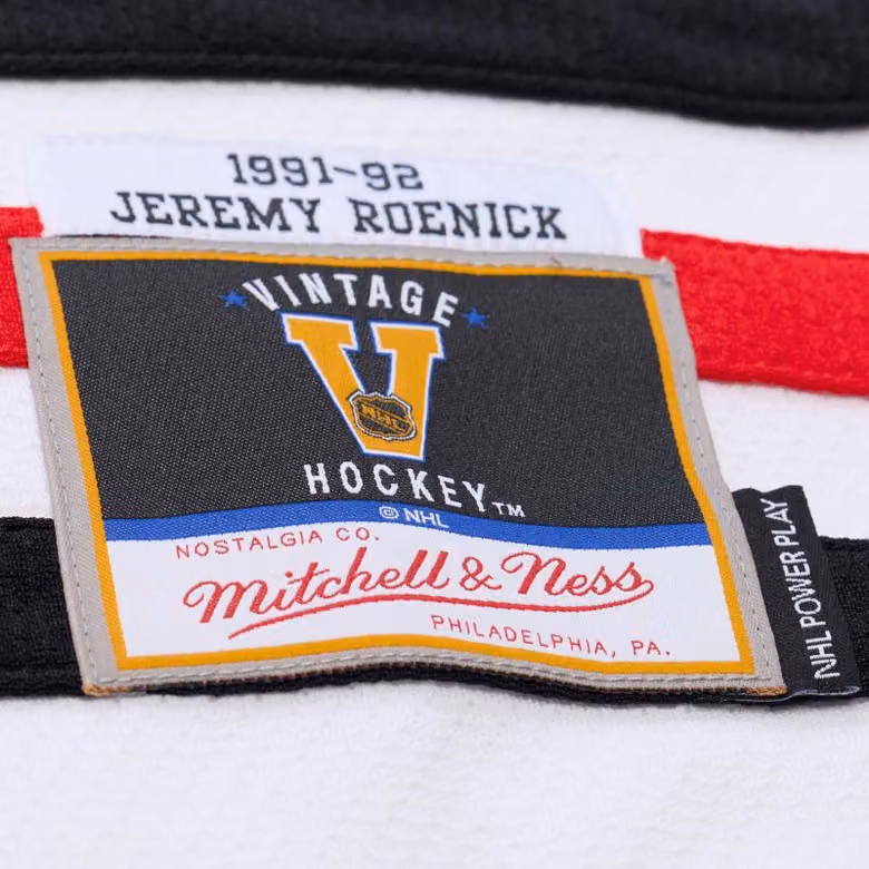 Jeremy Roenick #27 Chicago Blackhawks 1991-92 Premium Power Play NHL Jersey White view 3