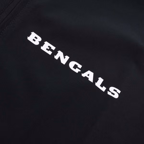 Cincinnati Bengals 2024 NFL Sideline Pre-Game Nike Lightweight Player Jacket Black view 4