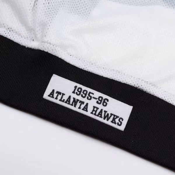 Atlanta Hawks 1995-1996 Authentic Warm Up NBA Jacket White view 4