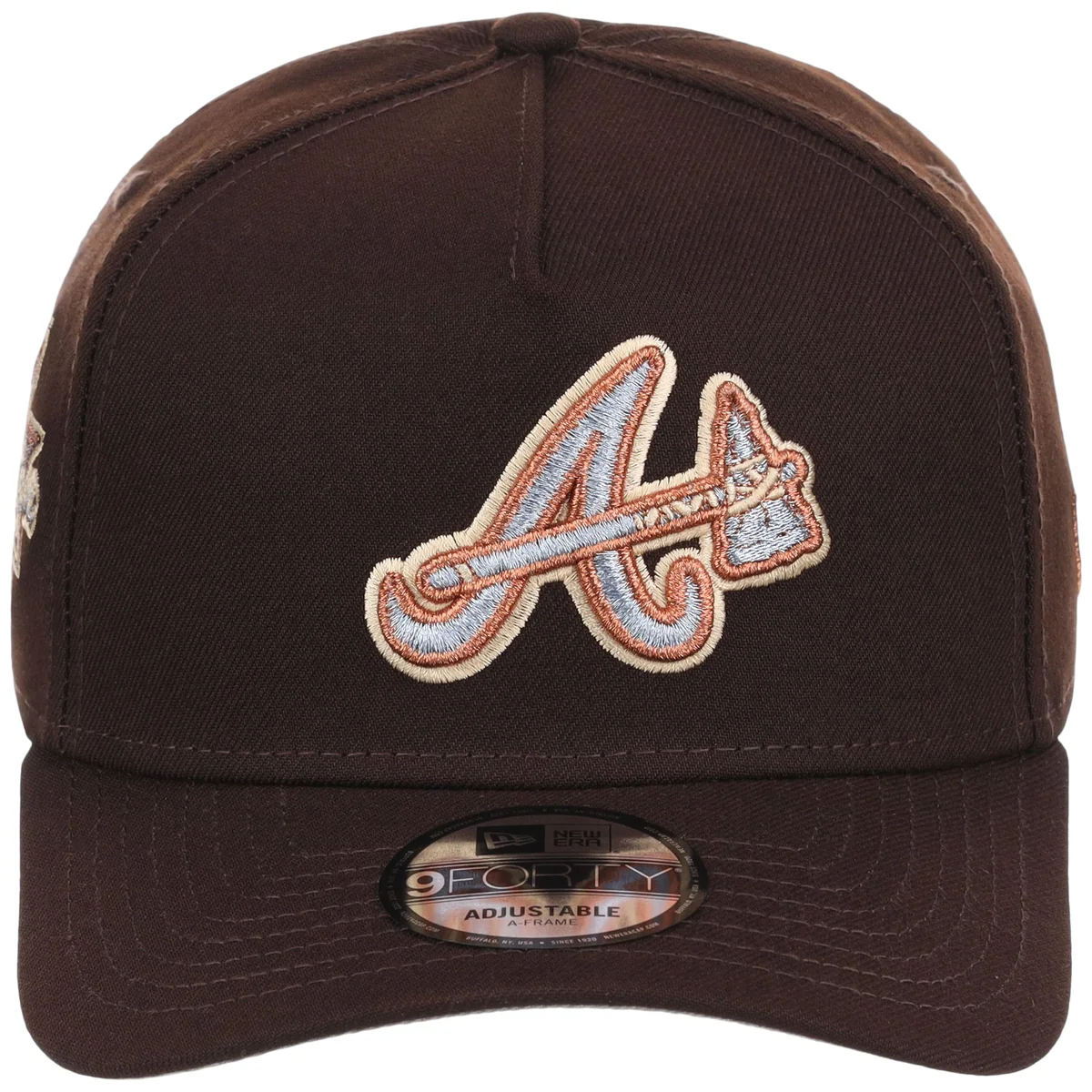 Atlanta Braves MLB Frosted Bark New Era 9FORTY A-Frame detail view