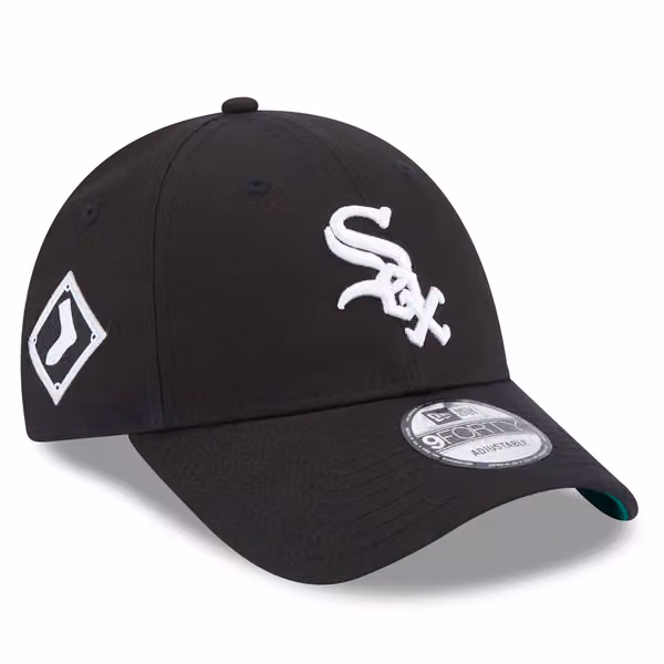 Chicago White Sox Side Patch New Era 9FORTY MLB Cap Black product photo