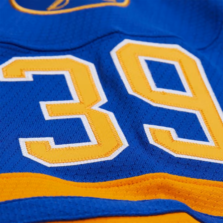 Dominik Hašek #39 Buffalo Sabres 1995-96 Premium Power Play NHL Jersey Blue view 5