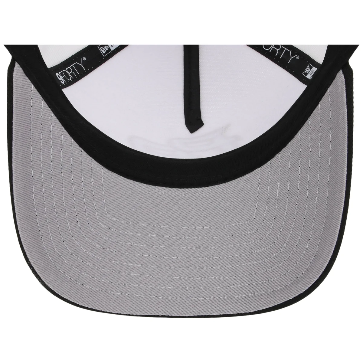 Puerto Rico Crown the Country New Era 9FORTY (White/Black) back view
