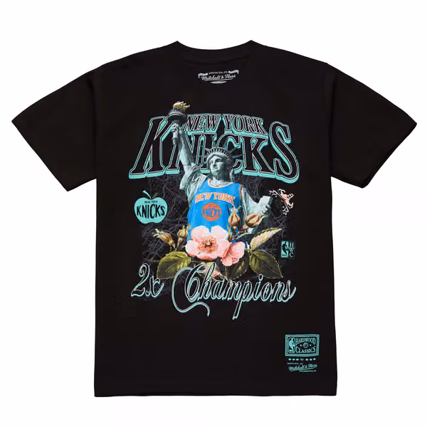 New York Knicks Black In the City NBA T-Shirt view 1