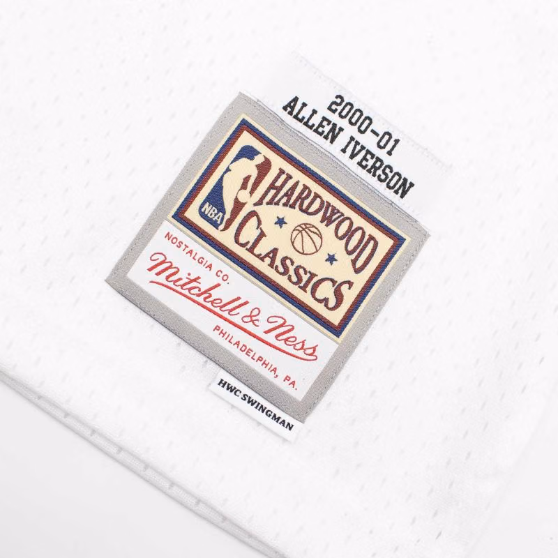 Allen Iverson #3 Philadelphia 76ers 2000-01 Mitchell & Ness Swingman NBA Jersey White view 3