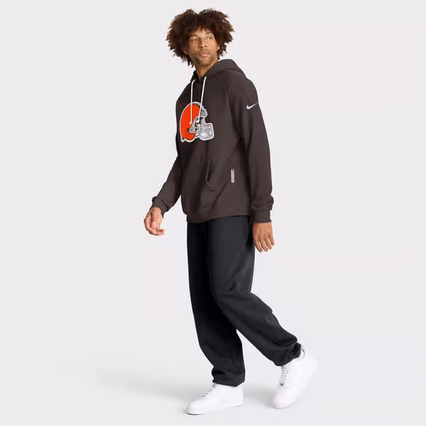 Cleveland Browns 2025 NFL Sideline Nike Standard Issue Hoodie Brown view 4