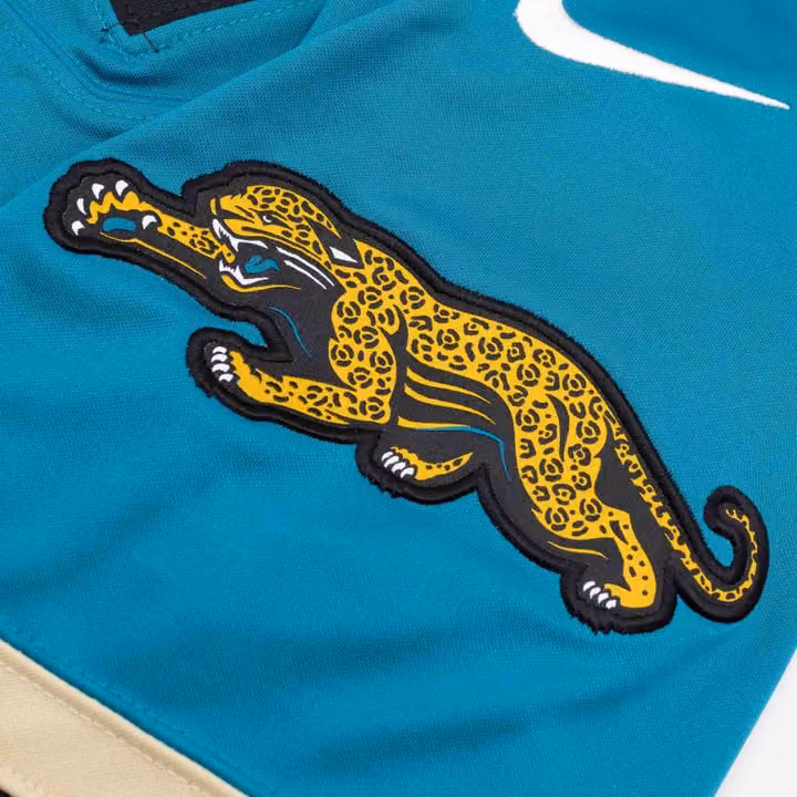 Trevor Lawrence #16 Jacksonville Jaguars Classic Nike Vapor F.U.S.E. Limited NFL Jersey Teal view 6