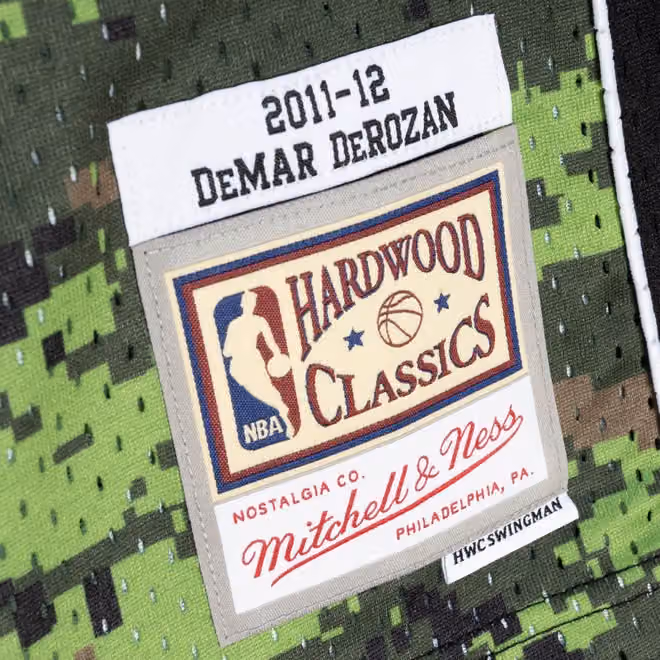 DeMar DeRozan #10 Toronto Raptors 2011-12 Mitchell & Ness Swingman NBA Jersey Camo view 3