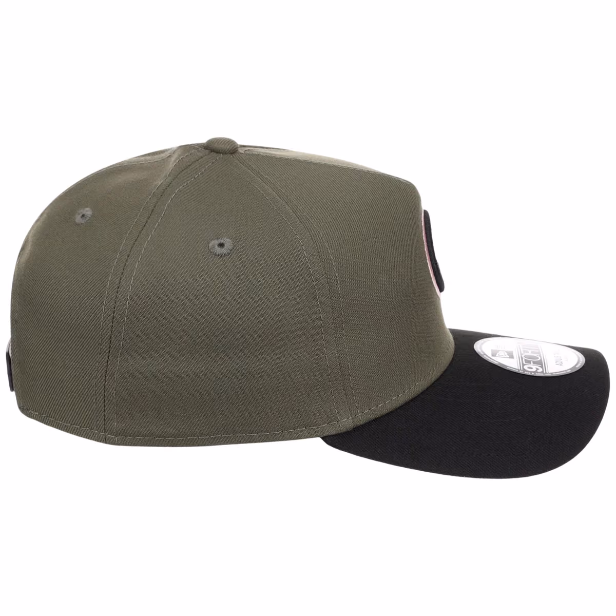 Chicago Cubs MLB Olive x Black & Pink FASHION CORE New Era 9FORTY A-Frame detail view