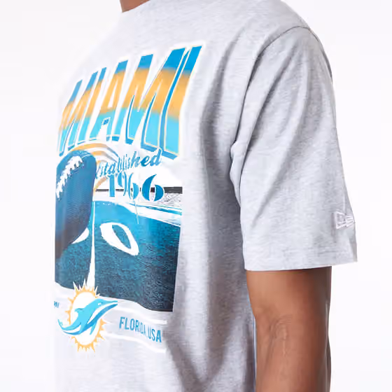 Miami Dolphins Field Graphic New Era Oversized NFL T-Shirt view 3