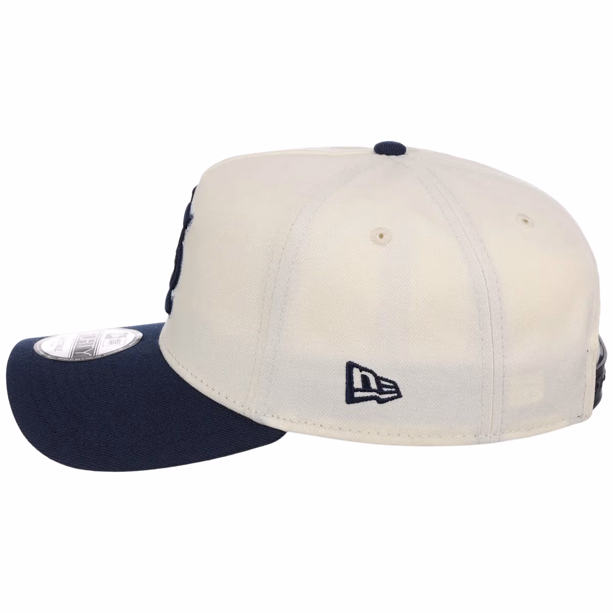 St. Louis Cardinals MLB Chrome x Navy FASHION CORE New Era 9FORTY A-Frame detail view