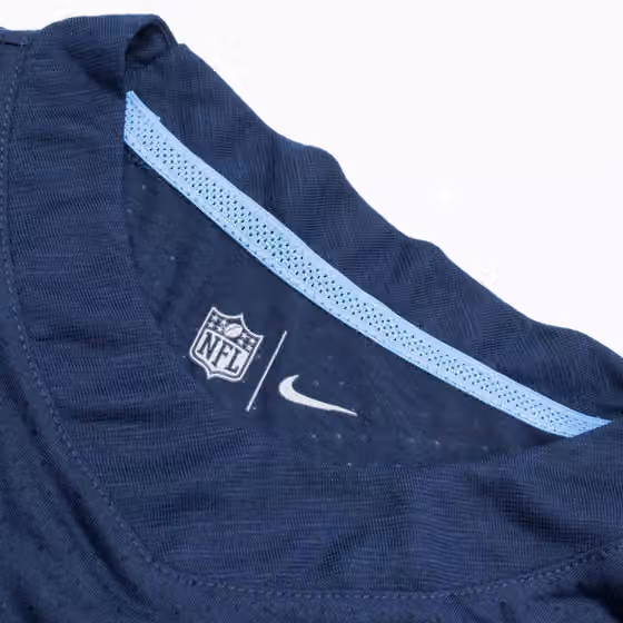 Tennessee Titans 2022 NFL Sideline Nike Performance Player Top Navy view 5