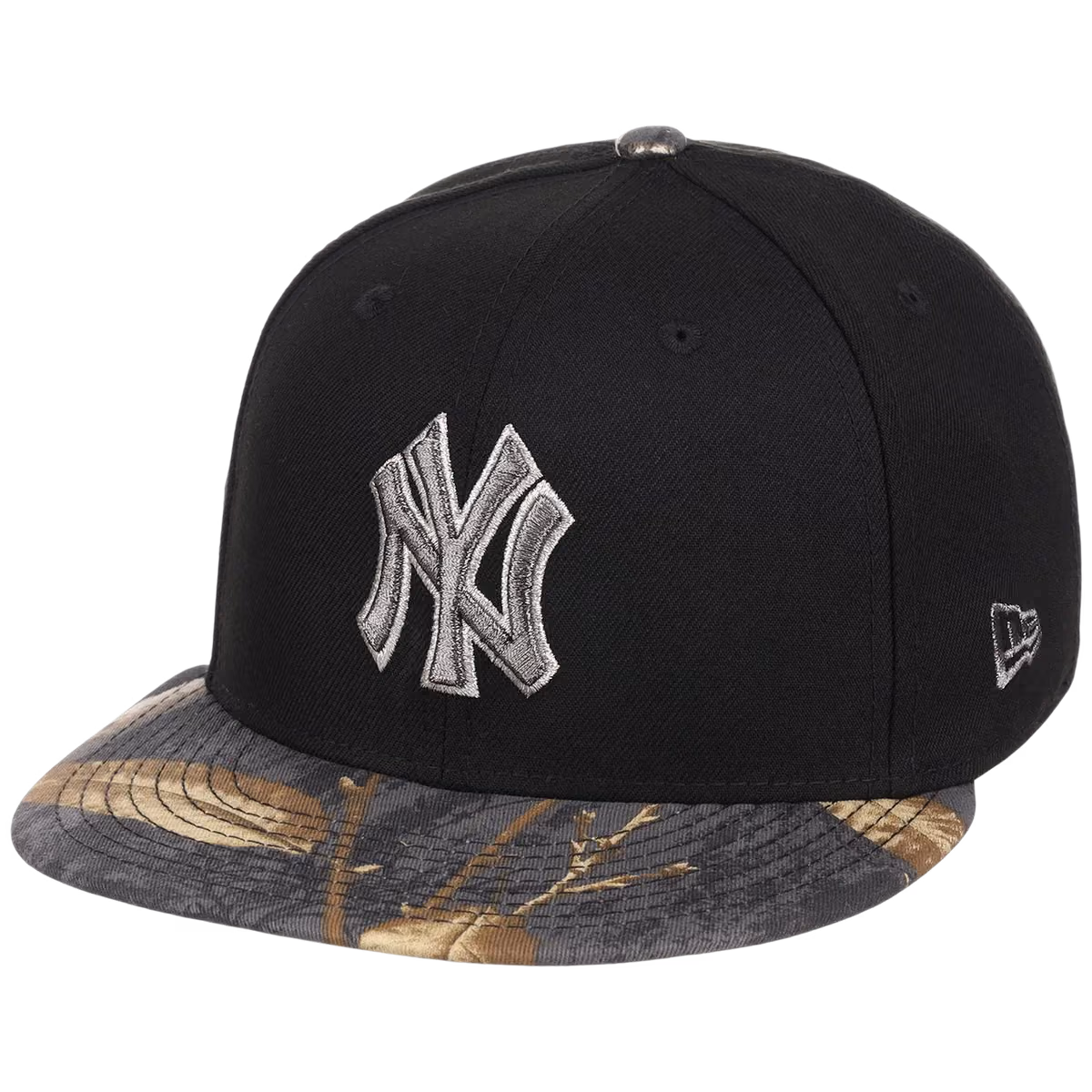 New York Yankees MLB Black Realtree Metallics New Era 59FIFTY detail view
