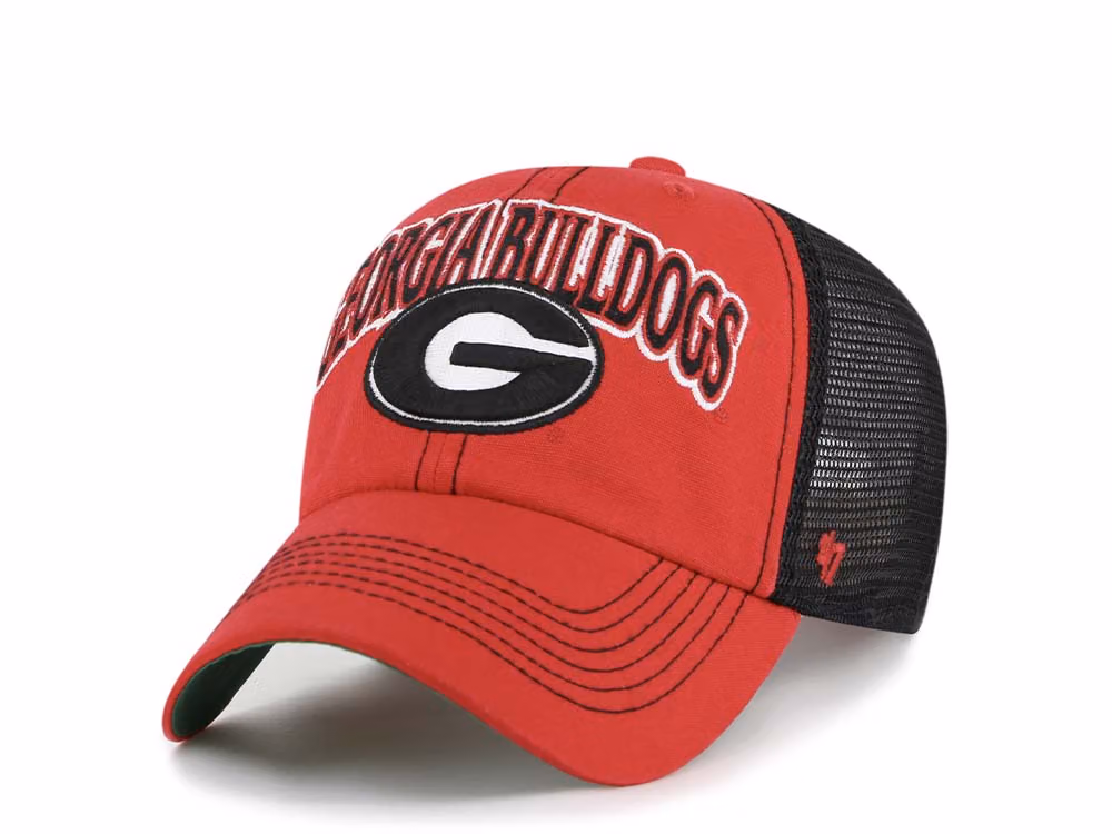 47Brand Georgia Bulldogs Vintage Red Trucker Clean Up Snapback Hat front