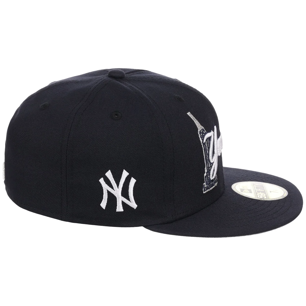 New York Yankees Empire Script New Era 59FIFTY detail view