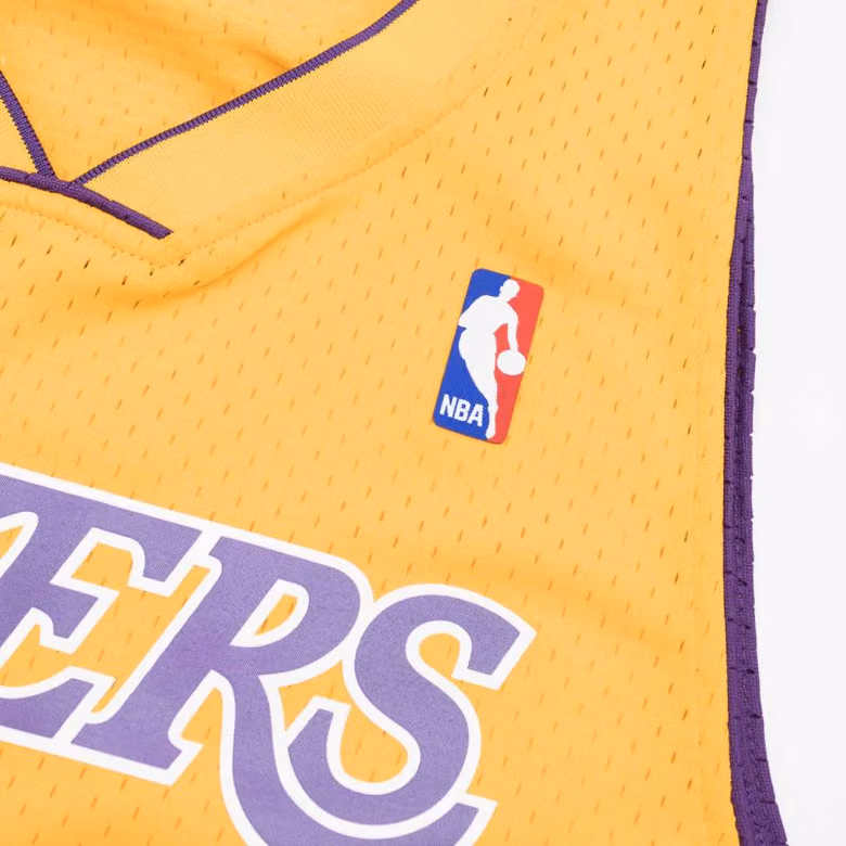 Shaq O'Neal #34 Los Angeles Lakers 1999-00 Mitchell & Ness Swingman NBA Jersey Yellow view 5