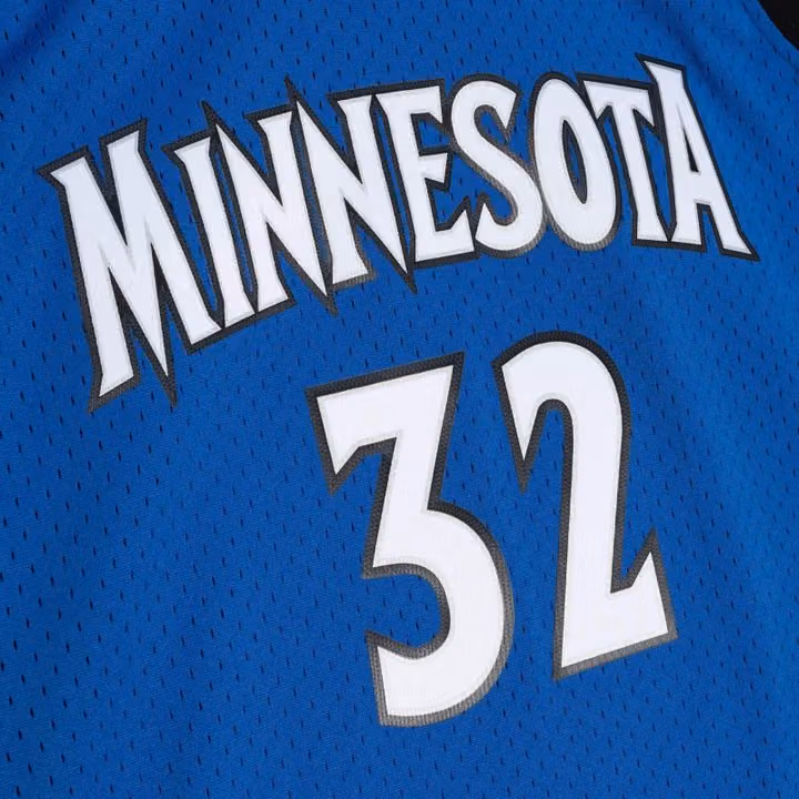 Karl-Anthony Towns #32 Minnesota Timberwolves 2015-16 Mitchell & Ness Swingman NBA Jersey Blue view 4
