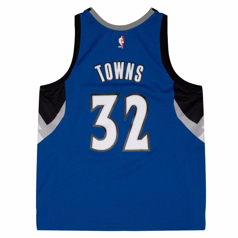 Karl-Anthony Towns #32 Minnesota Timberwolves 2015-16 Mitchell & Ness Swingman NBA Jersey Blue view 2