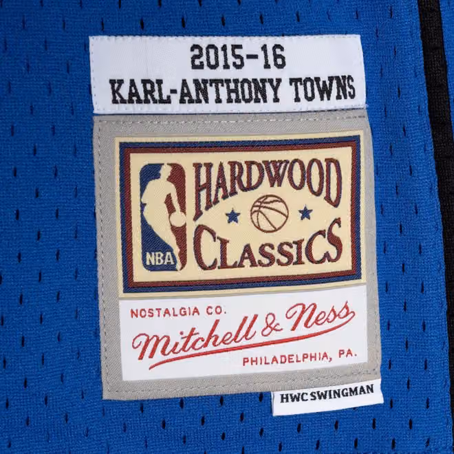 Karl-Anthony Towns #32 Minnesota Timberwolves 2015-16 Mitchell & Ness Swingman NBA Jersey Blue view 3