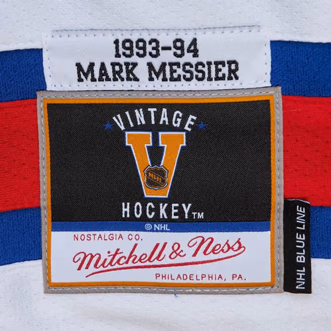 Mark Messier #11 New York Rangers 1993-94 Mitchell & Ness NHL Jersey Blue view 3