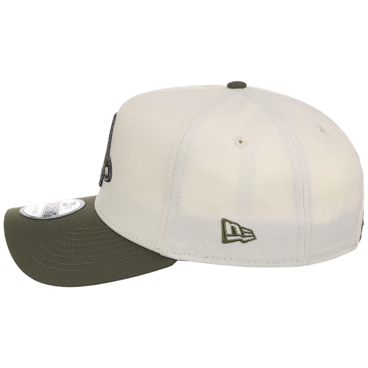 Boston Red Sox MLB Chrome Olive New Era 9FORTY detail view