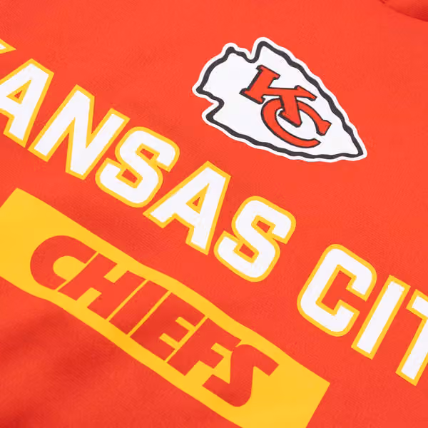 Kansas City Chiefs Toss Sweep Therma-FIT NFL Hoodie Red view 3