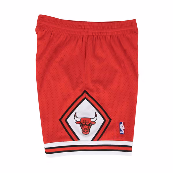 Chicago Bulls 1997-98 Mitchell & Ness Swingman NBA Shorts Red view 3