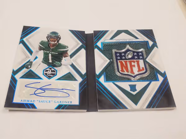 2022 Panini Limited Football NFL Hobby Box view 3
