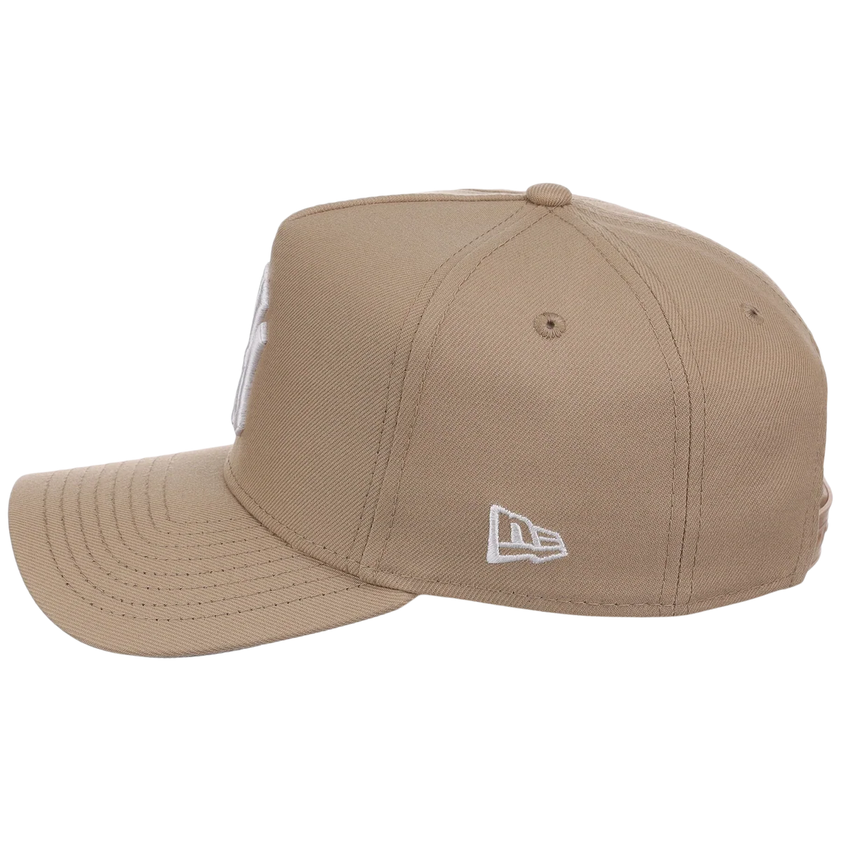 New York Yankees Women's New Era 9FORTY Camel A-Frame detail view