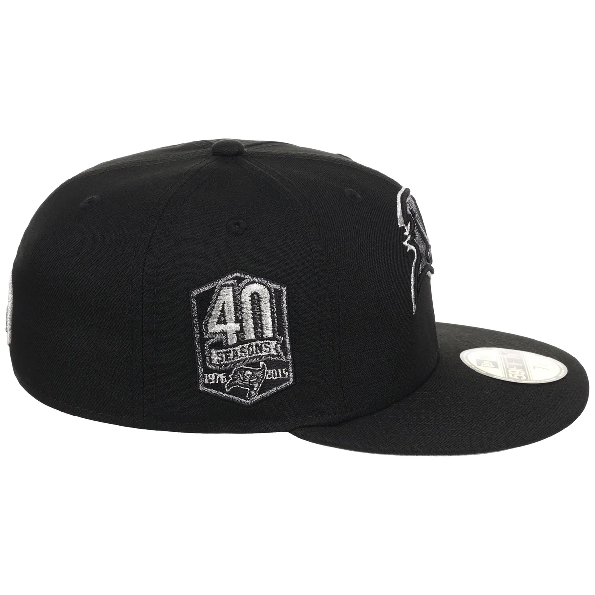 Tampa Bay Buccaneers NFL Liquid Titanium New Era 59FIFTY detail view