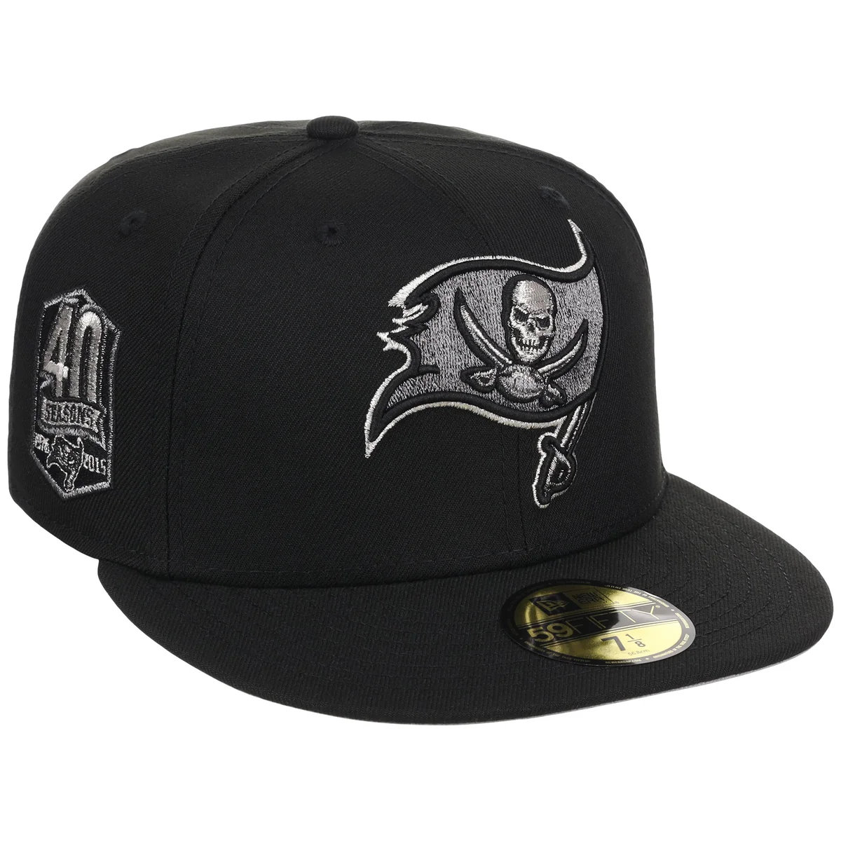 Tampa Bay Buccaneers NFL Liquid Titanium New Era 59FIFTY front view