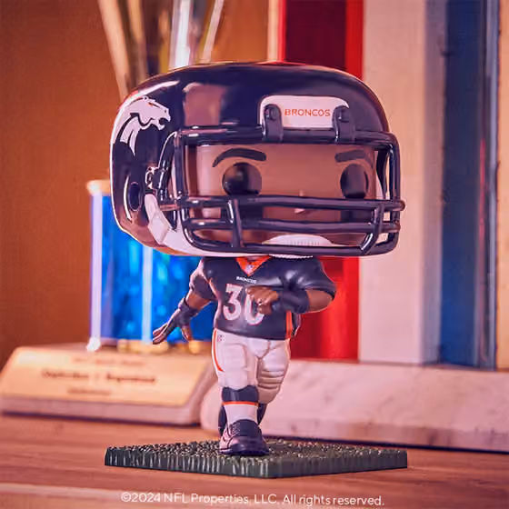 Funko POP! #262 Terrell Davis Denver Broncos Vinyl NFL Figure view 3