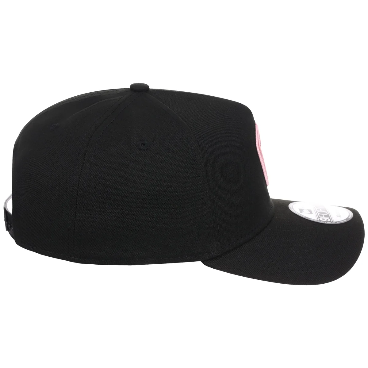Milwaukee Brewers MLB Black x Pink FASHION CORE New Era 9FORTY A-Frame detail view