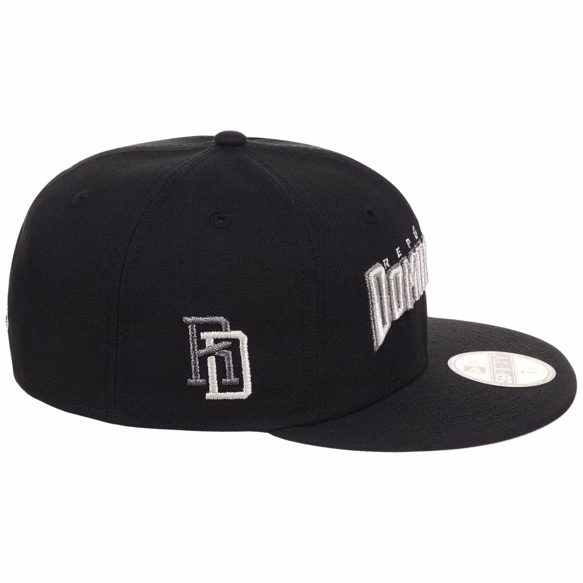 Crown the Country: Dominican Republic New Era 59FIFTY 'República Dominicana' detail view