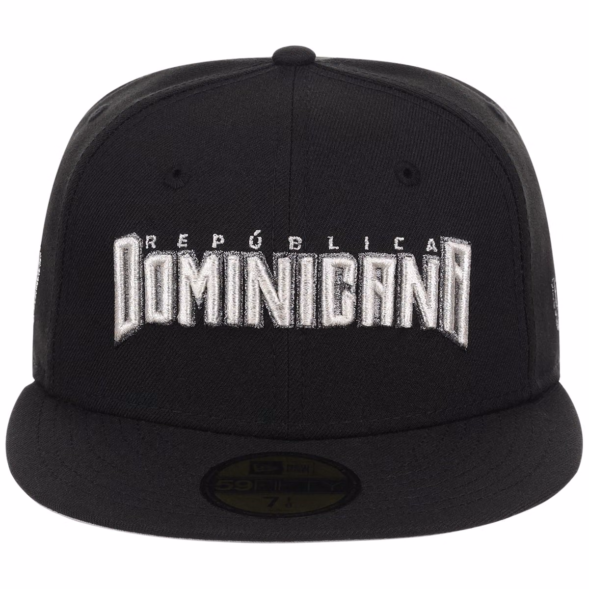 Crown the Country: Dominican Republic New Era 59FIFTY 'República Dominicana' detail view