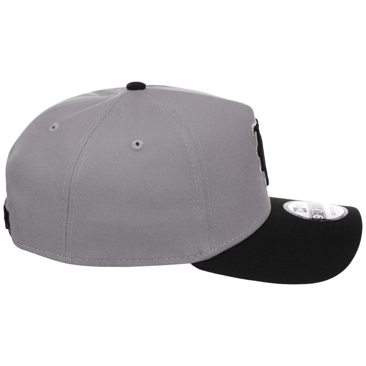 New York Mets MLB Gray x Black FASHION CORE New Era 9FORTY A-Frame detail view