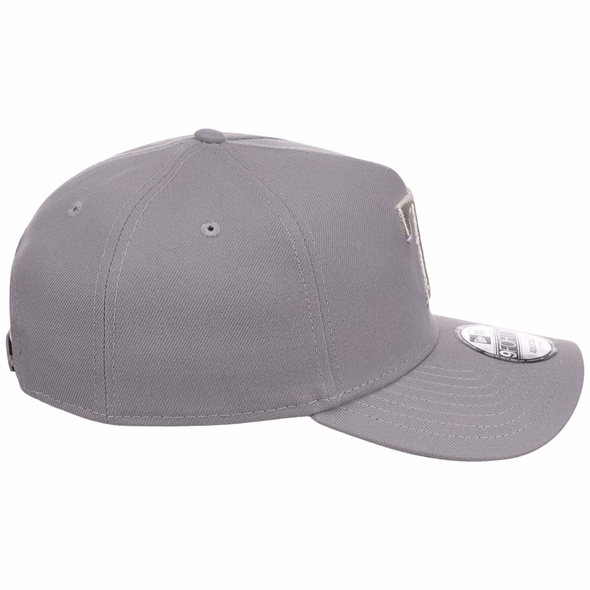Texas Rangers MLB Gray x White FASHION CORE New Era 9FORTY A-Frame detail view
