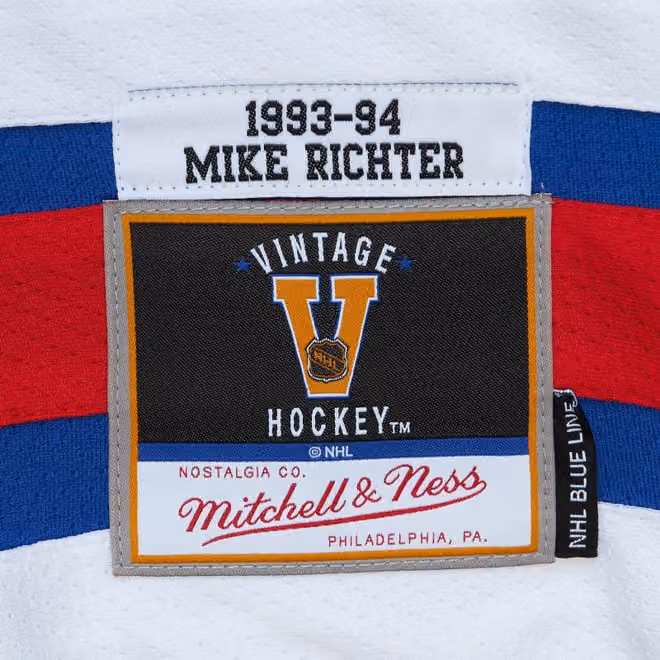 Mike Richter #35 New York Rangers 1993-94 Mitchell & Ness NHL Jersey view 3