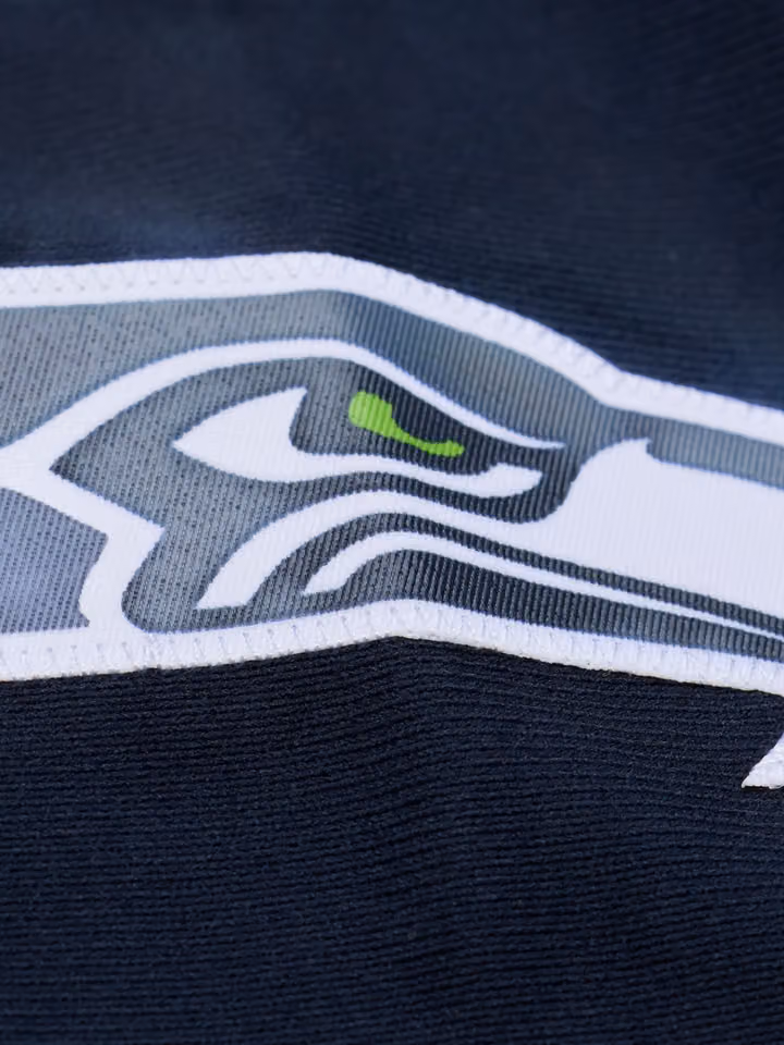 Marshawn Lynch #24 Seattle Seahawks 2010 Legacy Throwback NFL Jersey Blue view 6