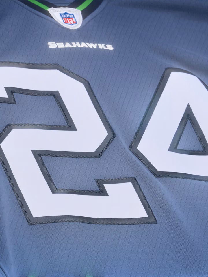 Marshawn Lynch #24 Seattle Seahawks 2010 Legacy Throwback NFL Jersey Blue view 7