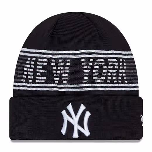 New York Yankees Black Colorway 2024 MLB Clubhouse New Era Beanie Knit product photo