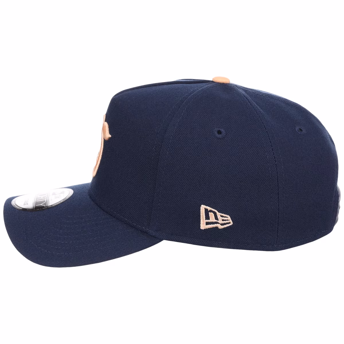 Atlanta Braves Peach Atlanta Crown the City New Era 9FORTY detail view