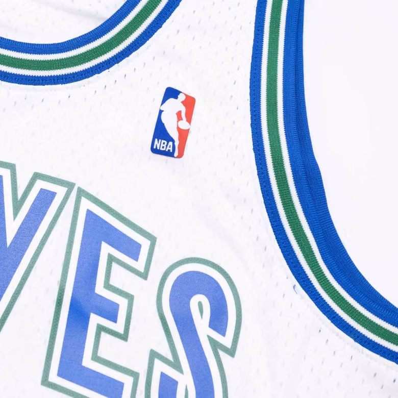 Isaiah Rider #34 Minnesota Timberwolves 1995-96 Mitchell & Ness Swingman NBA Jersey White view 5