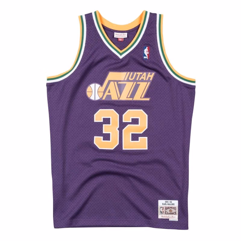 Karl Malone #32 Utah Jazz 1991-92 Swingman NBA Jersey view 1