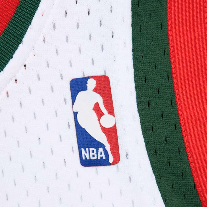 Giannis Antetokounmpo #34 Milwaukee Bucks 2013-14 Mitchell & Ness Swingman NBA Jersey White view 5