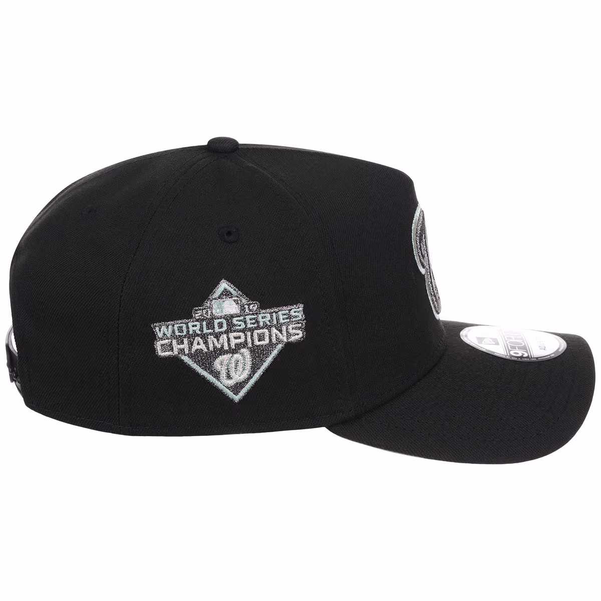 Washington Nationals MLB Alpine Snow New Era 9FORTY A-Frame detail view